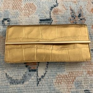 Gold clutch